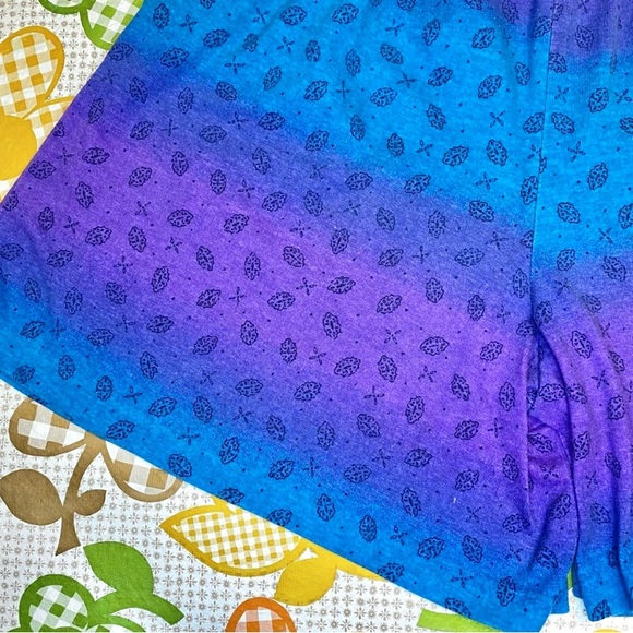 Vintage 80s purple & blue abstract ombré high waisted shorts 🌀 - Picture 10 of 13